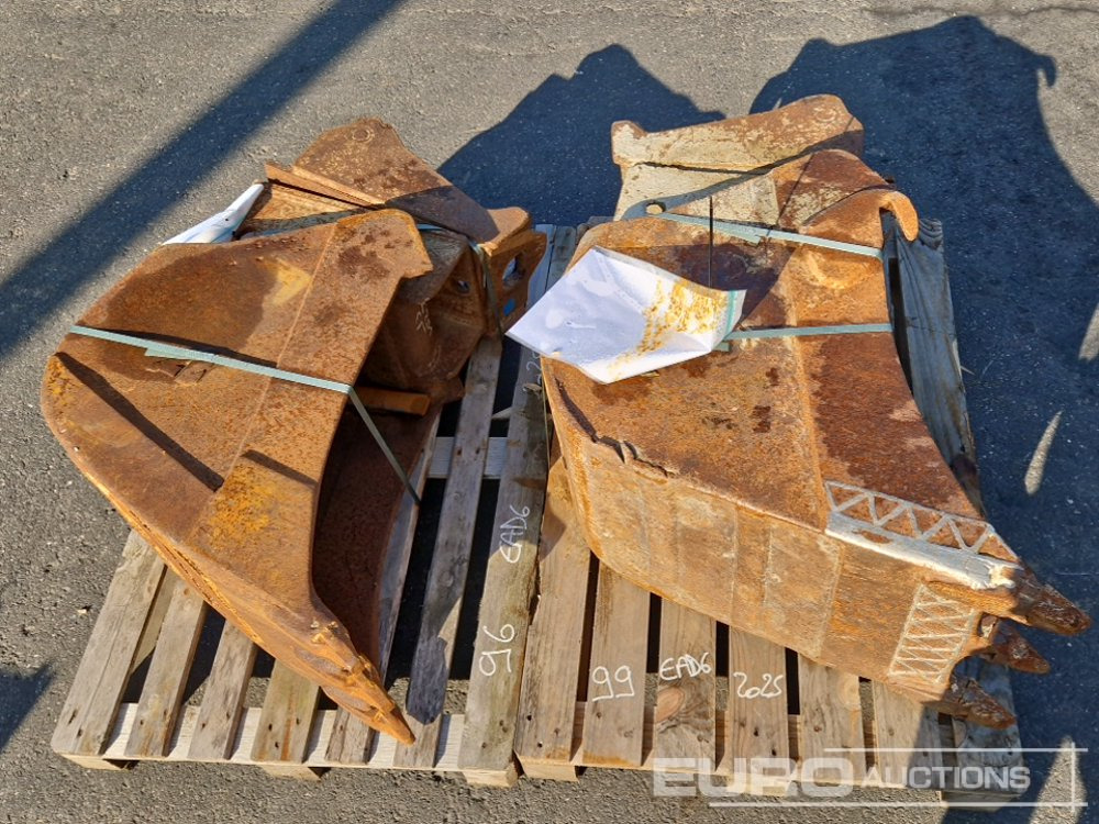 Digging Buckets, ARDEN to suit 4-6 Ton Excavator (2 of) - Godet: photos 5 Digging Buckets, ARDEN to suit 4-6 Ton Excavator (2 of) - Godet: photos 5