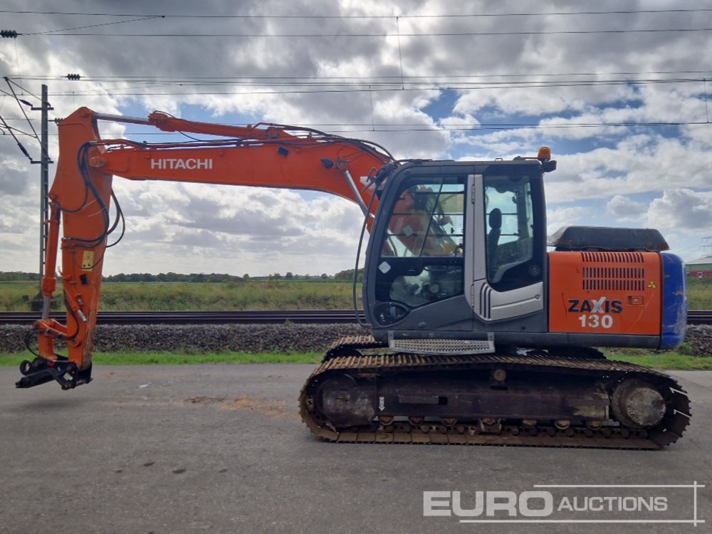 Hitachi ZX130-3 - Pelle sur chenille: photos 2 Hitachi ZX130-3 - Pelle sur chenille: photos 2