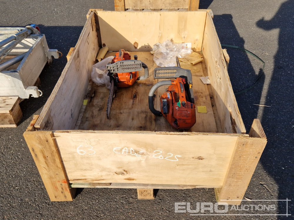 Husqvarna Chainsaws (2 of) - Matériel de chantier: photos 2 Husqvarna Chainsaws (2 of) - Matériel de chantier: photos 2