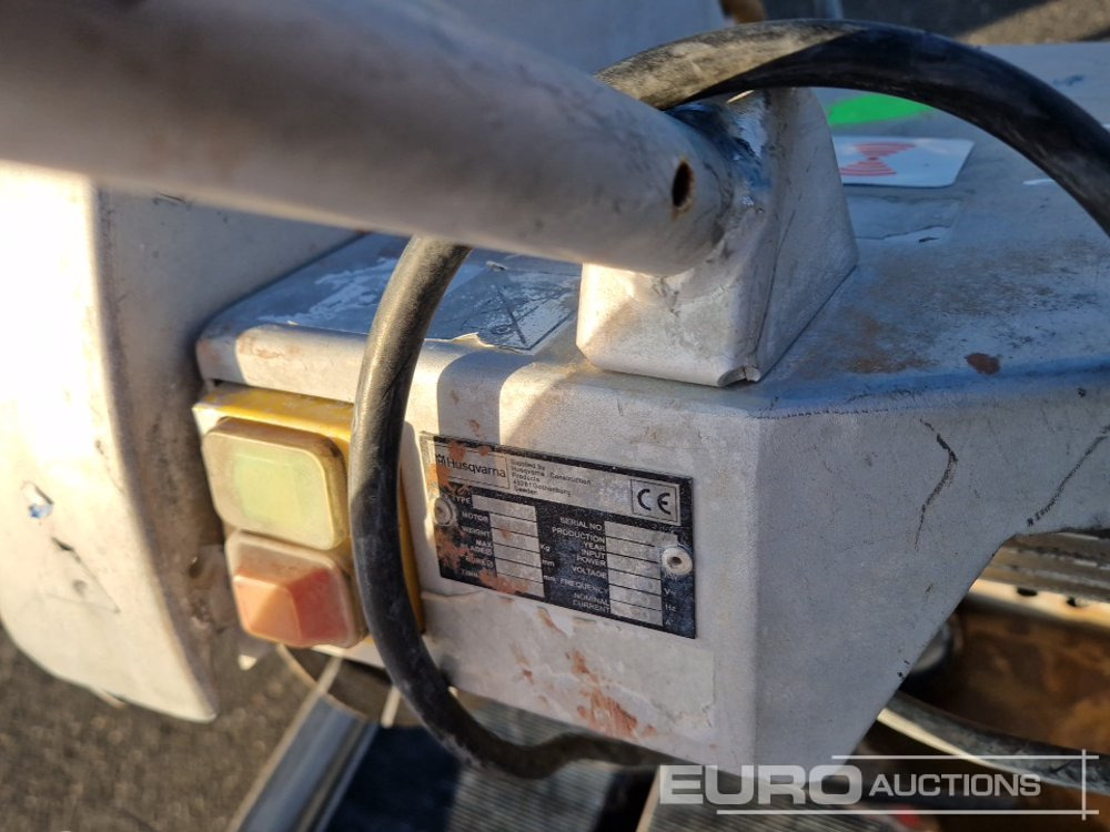 Travaux routiers Husqvarna TS350E: photos 7 Travaux routiers Husqvarna TS350E: photos 7