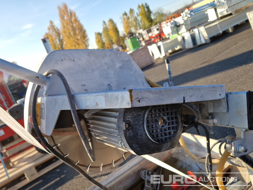 Travaux routiers Husqvarna TS350E: photos 6 Travaux routiers Husqvarna TS350E: photos 6