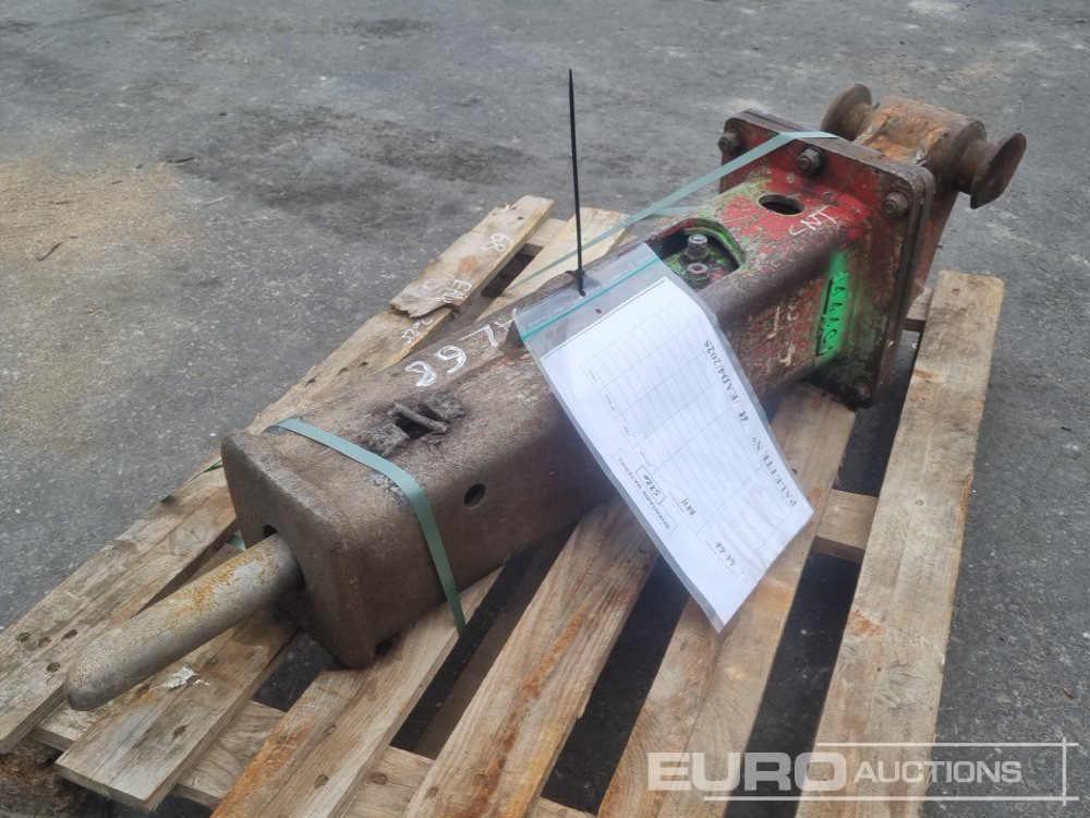 Hydraulic Breaker, MORIN to suit 2-5 Ton Excavator - Marteau hydraulique: photos 1 Hydraulic Breaker, MORIN to suit 2-5 Ton Excavator - Marteau hydraulique: photos 1