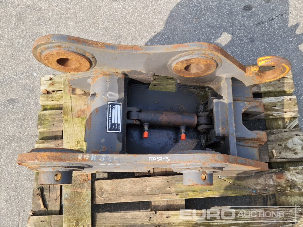 Hydraulic Quick Hitch to suit Volvo EC250 - Attache rapide: photos 5 Hydraulic Quick Hitch to suit Volvo EC250 - Attache rapide: photos 5