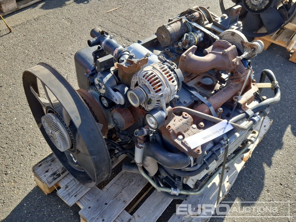 Iveco 4 Cylinder Turbo Diesel Engine - Moteur: photos 3 Iveco 4 Cylinder Turbo Diesel Engine - Moteur: photos 3