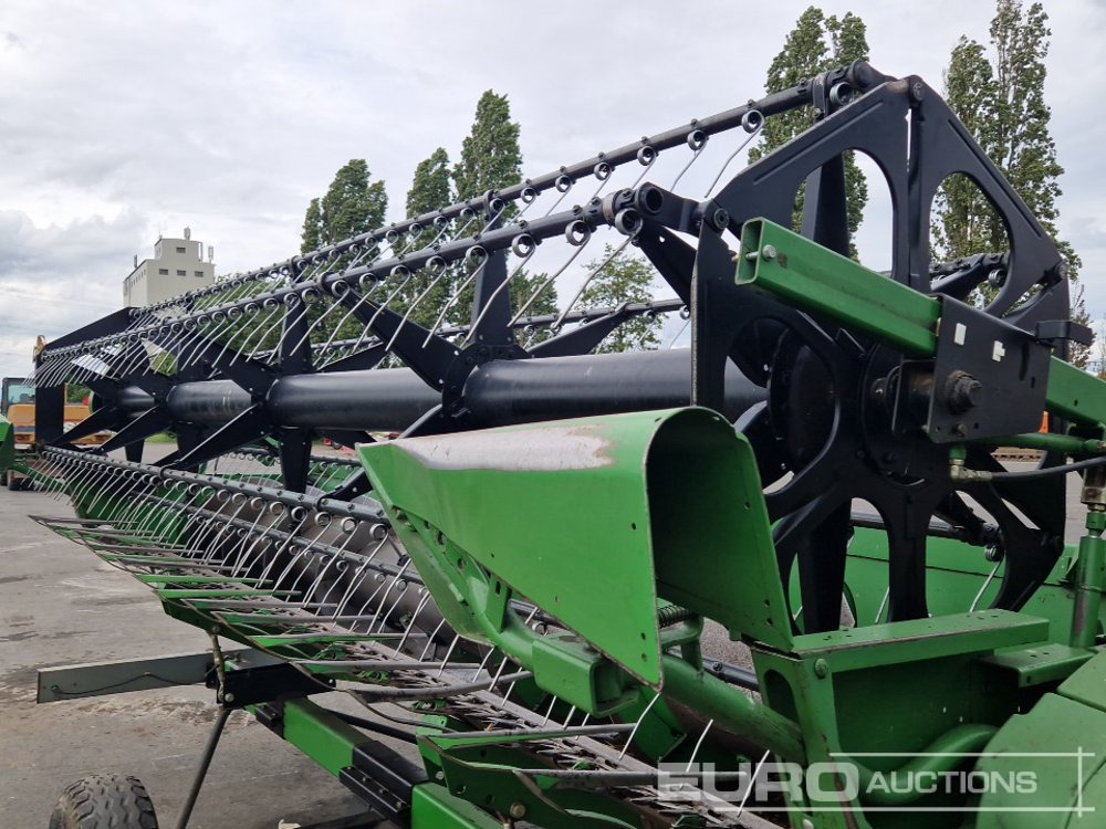 Moissonneuse-batteuse John Deere 9560: photos 17
