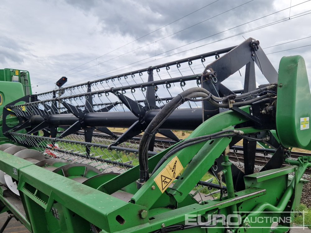 Moissonneuse-batteuse John Deere 9560: photos 16