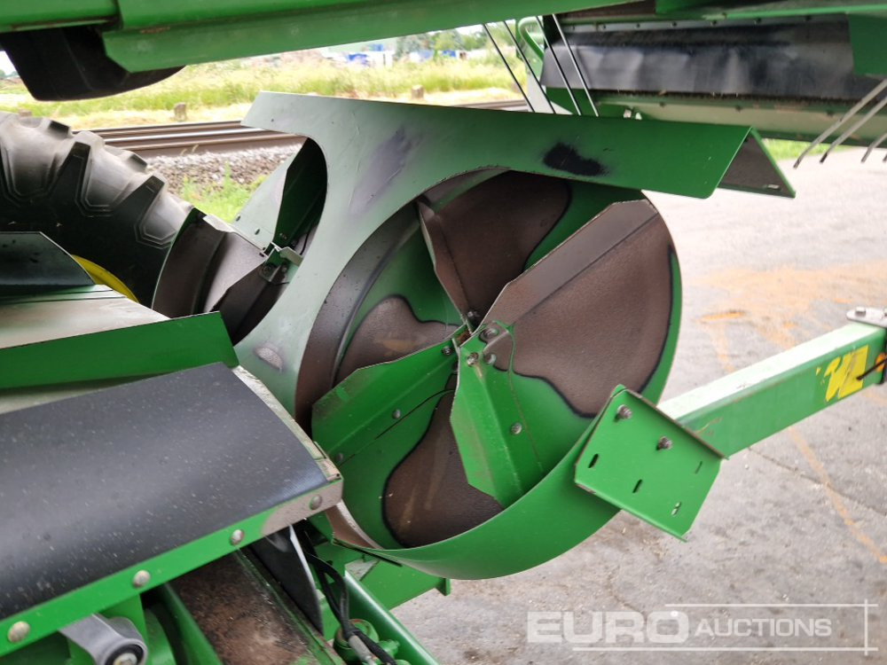 Moissonneuse-batteuse John Deere 9560: photos 44