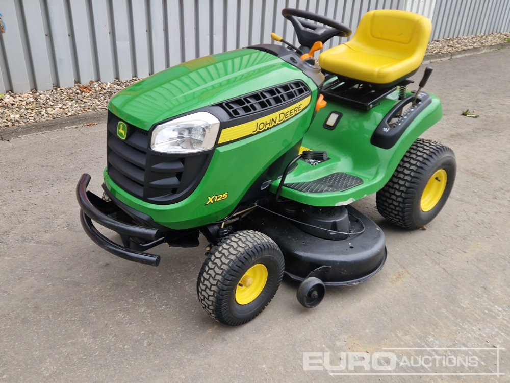John Deere X125 - Motofaucheuse: photos 1 John Deere X125 - Motofaucheuse: photos 1