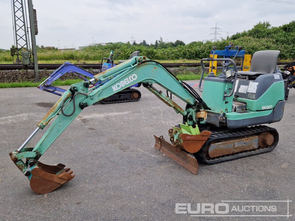 Kobelco SK007-2 - Mini pelle: photos 1 Kobelco SK007-2 - Mini pelle: photos 1