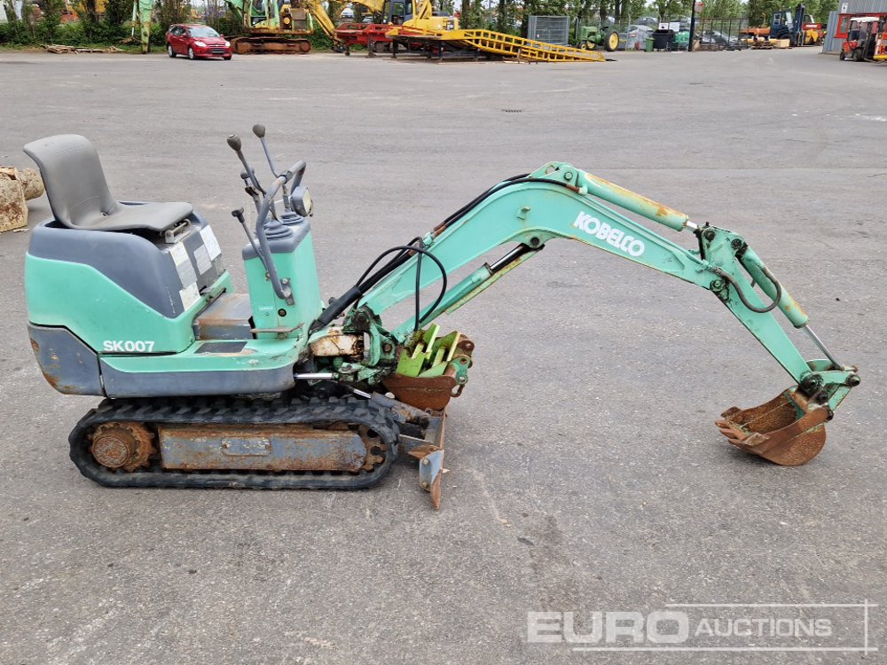 Kobelco SK007-2 - Mini pelle: photos 5 Kobelco SK007-2 - Mini pelle: photos 5