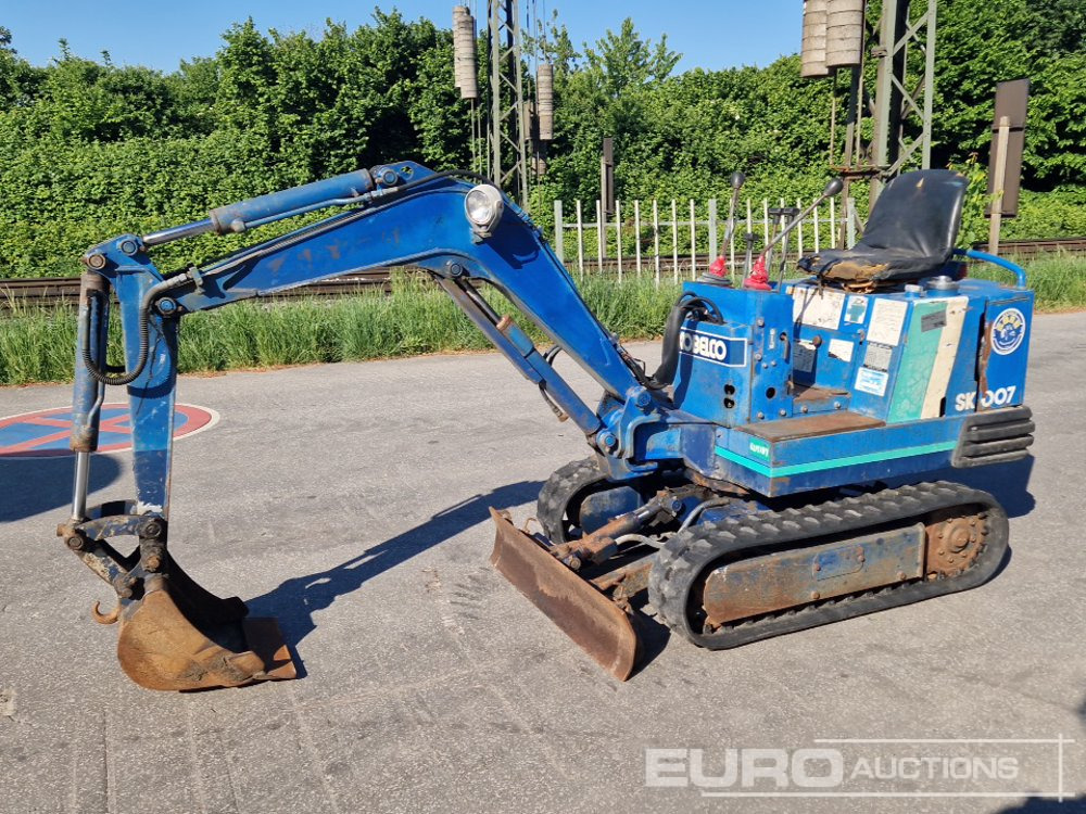 Kobelco SK007 - Mini pelle: photos 1 Kobelco SK007 - Mini pelle: photos 1