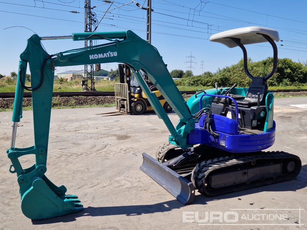 Komatsu PC30FR-2 - Mini pelle: photos 1 Komatsu PC30FR-2 - Mini pelle: photos 1