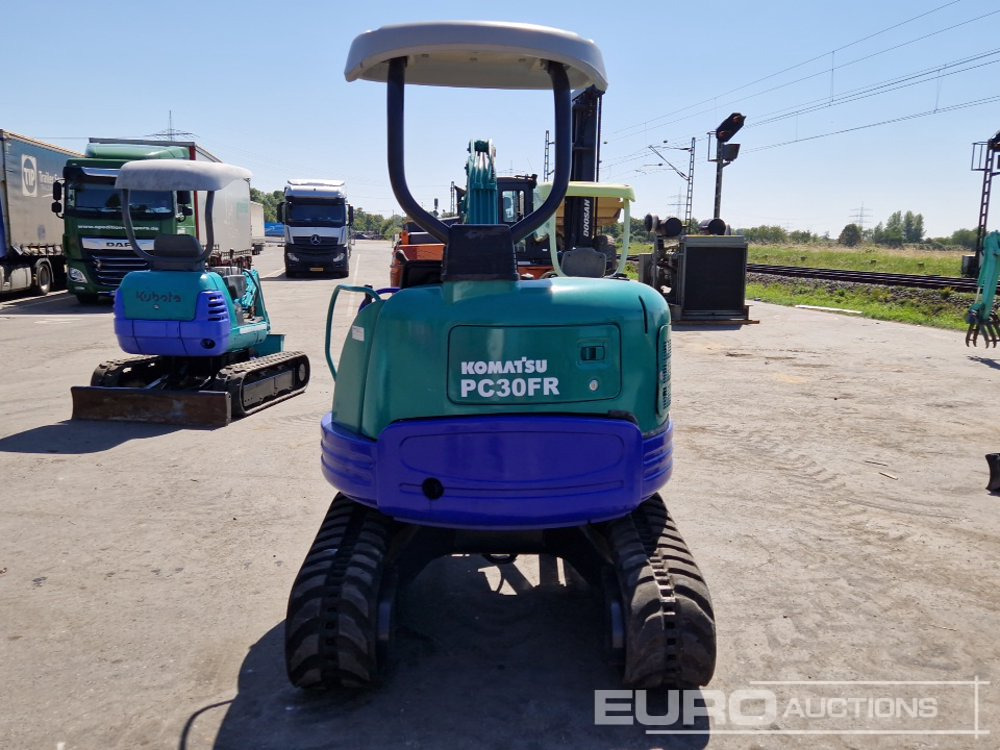 Komatsu PC30FR-2 - Mini pelle: photos 4 Komatsu PC30FR-2 - Mini pelle: photos 4