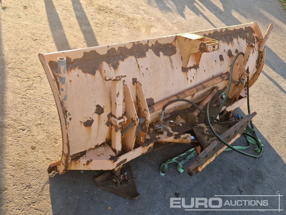 Snow Plough - Machine agricole: photos 2 Snow Plough - Machine agricole: photos 2