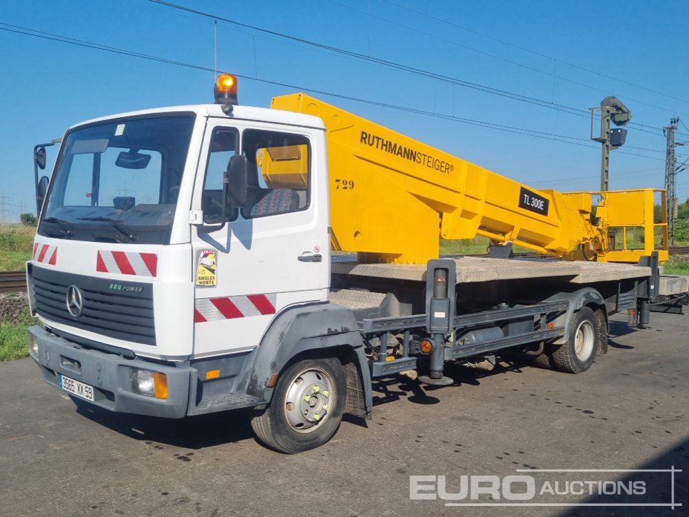 Mercedes 4x2 Access Truck, Manual Gearbox, Ruthmann Steiger TL 300E Boom, Access Platform - Camion avec nacelle: photos 1 Mercedes 4x2 Access Truck, Manual Gearbox, Ruthmann Steiger TL 300E Boom, Access Platform - Camion avec nacelle: photos 1