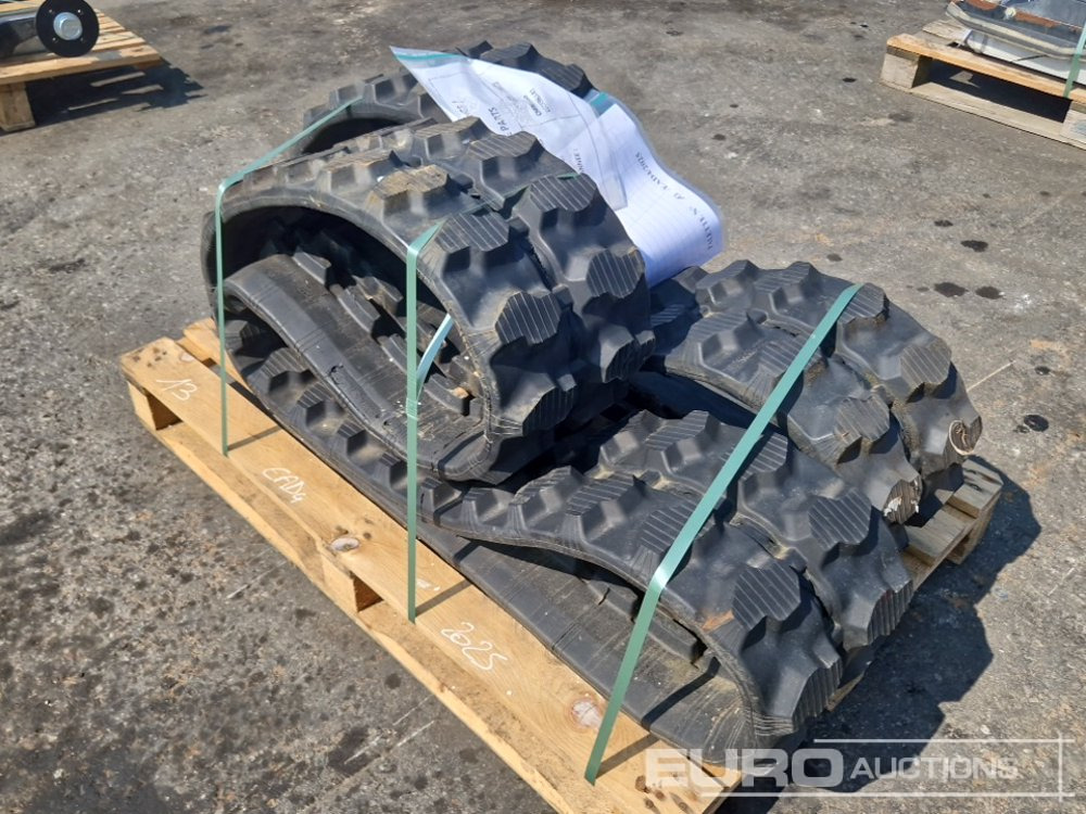 Pallet of Rubber Tracks - Chenille pour Engins de chantier: photos 4 Pallet of Rubber Tracks - Chenille pour Engins de chantier: photos 4