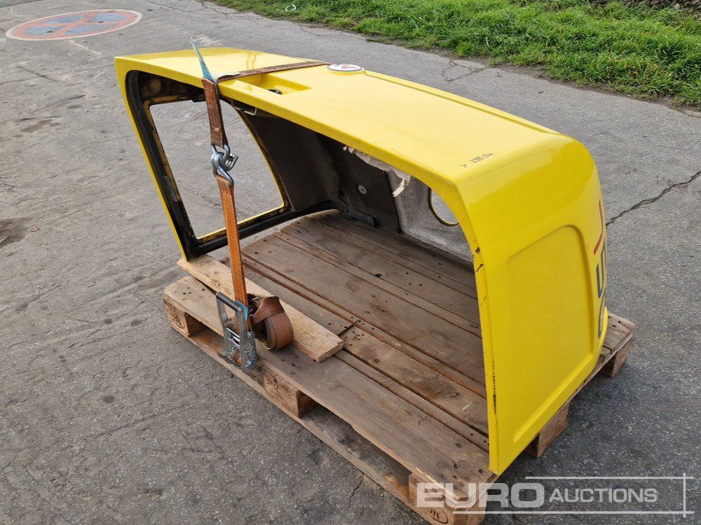 Cover to suit Kramer 750 - Pièces de rechange: photos 3 Cover to suit Kramer 750 - Pièces de rechange: photos 3