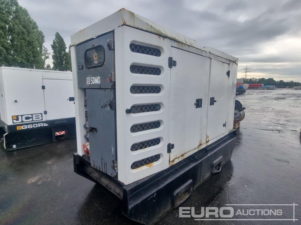 SDMO 110kVA Static Diesel Generator - Groupe électrogène: photos 3 SDMO 110kVA Static Diesel Generator - Groupe électrogène: photos 3