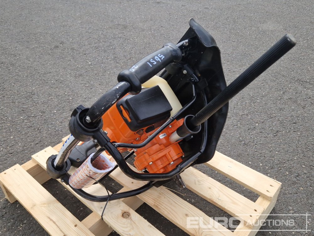 Stihl BT121Petrol Auger - Tarière: photos 2 Stihl BT121Petrol Auger - Tarière: photos 2