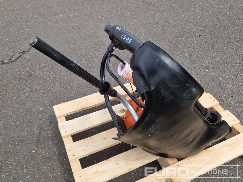 Stihl BT121Petrol Auger - Tarière: photos 3 Stihl BT121Petrol Auger - Tarière: photos 3