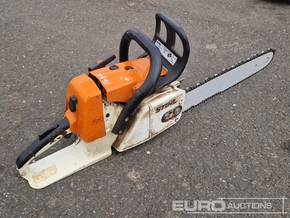 Stihl MS260 Petrol Chansaw - Matériel de chantier: photos 3 Stihl MS260 Petrol Chansaw - Matériel de chantier: photos 3