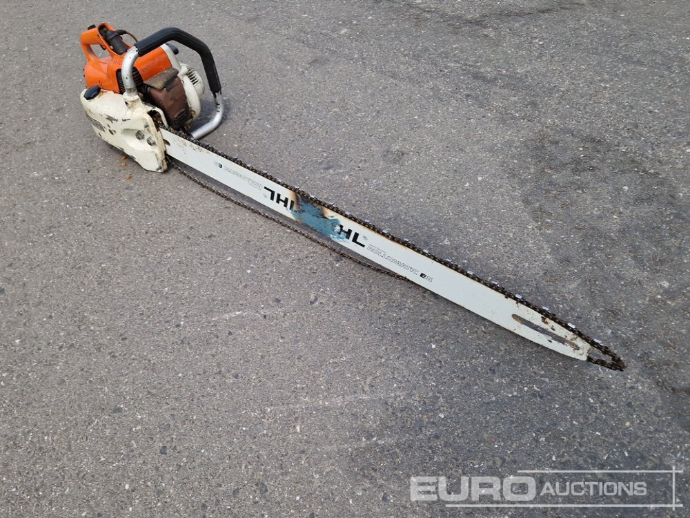 Stihl Petrol Chainsaw - Matériel de chantier: photos 4 Stihl Petrol Chainsaw - Matériel de chantier: photos 4