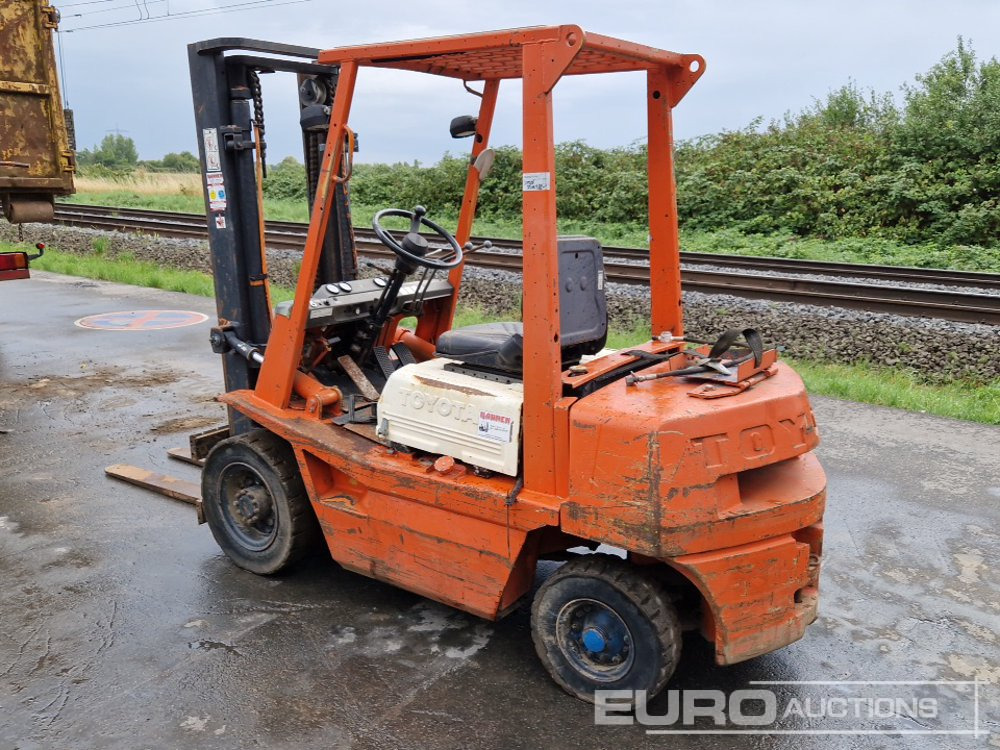 Toyota 4FG25 - Chariot élévateur à gaz: photos 3 Toyota 4FG25 - Chariot élévateur à gaz: photos 3