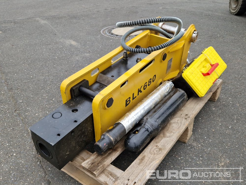 Unused 2025 BLK 680 - Marteau hydraulique: photos 2 Unused 2025 BLK 680 - Marteau hydraulique: photos 2