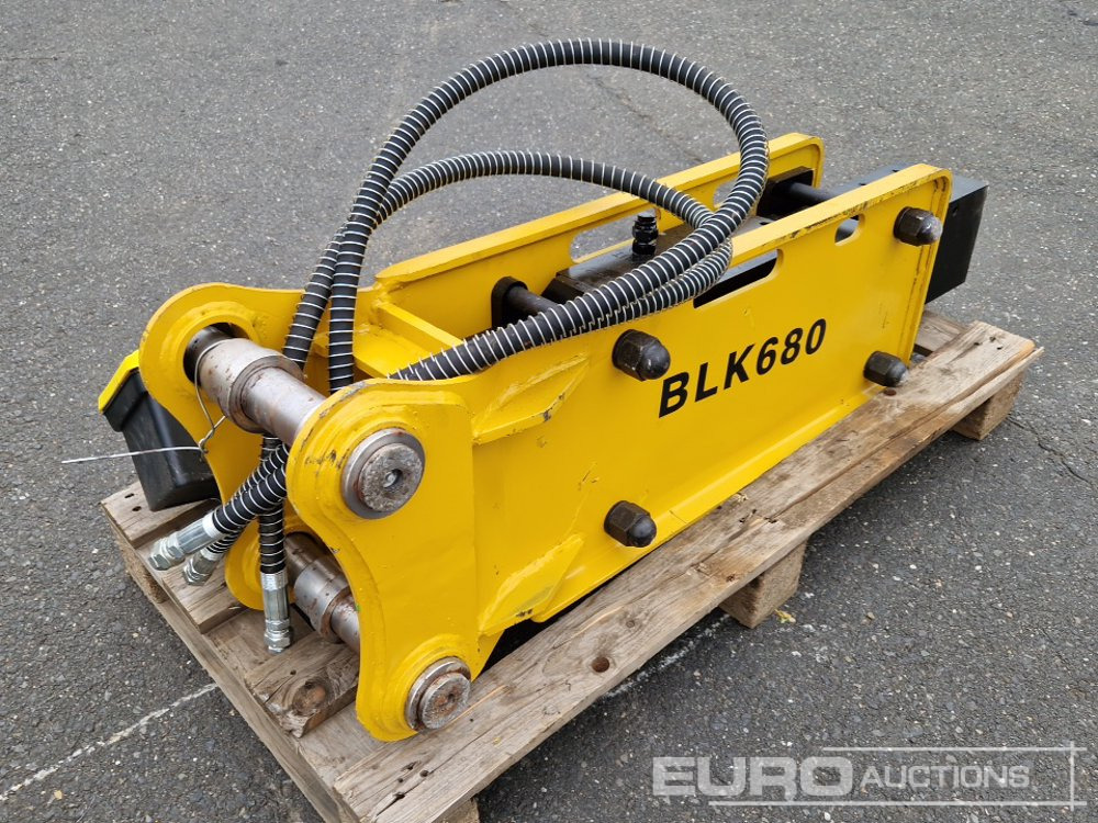 Unused 2025 BLK 680 - Marteau hydraulique: photos 4 Unused 2025 BLK 680 - Marteau hydraulique: photos 4