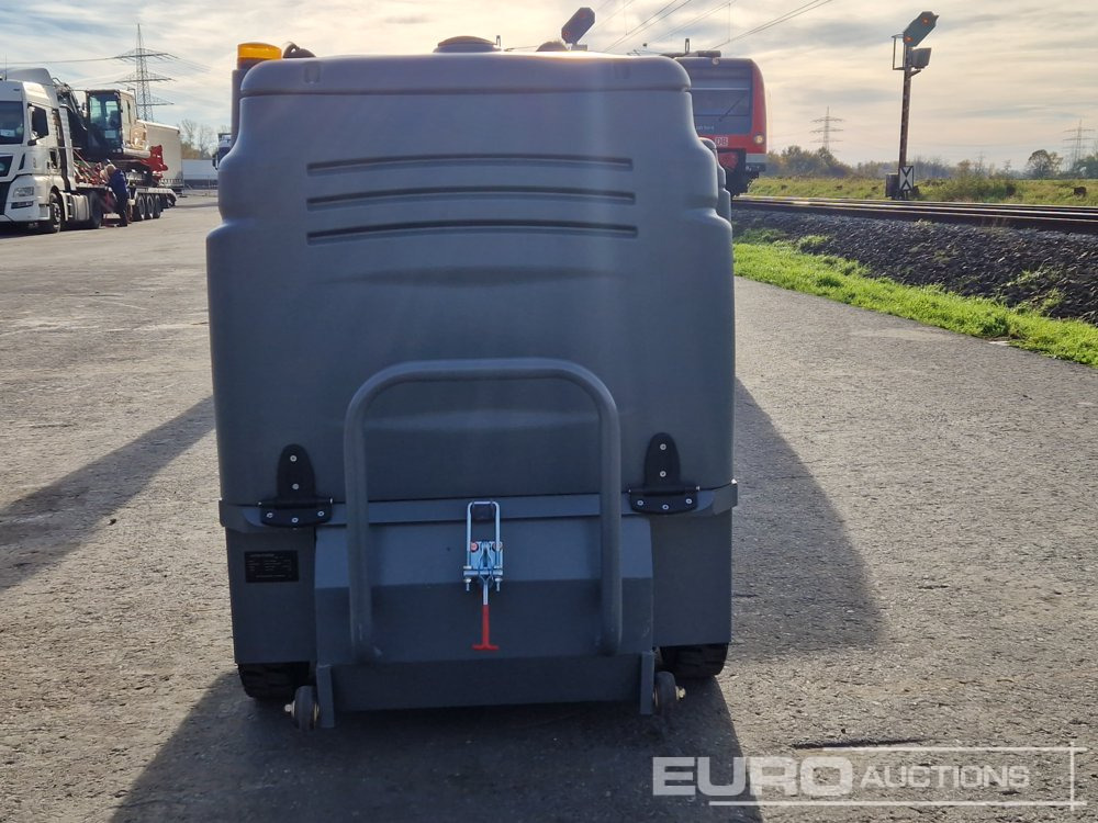 Unused 2025 Kaster S.13 - Balayeuse de voirie: photos 4 Unused 2025 Kaster S.13 - Balayeuse de voirie: photos 4