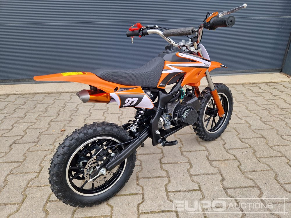 Unused DIRTBIKE 50R-D705 49CC Kids Petrol Motorbike, Automatic - Motocyclette: photos 5 Unused DIRTBIKE 50R-D705 49CC Kids Petrol Motorbike, Automatic - Motocyclette: photos 5