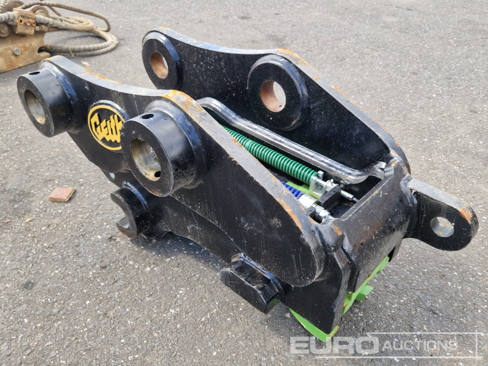 Unused Geith Quick Hitch to suit Sany SY135 - Attache rapide: photos 4 Unused Geith Quick Hitch to suit Sany SY135 - Attache rapide: photos 4