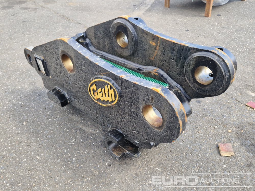 Unused Geith Quick Hitch to suit Sany SY135 - Attache rapide: photos 2 Unused Geith Quick Hitch to suit Sany SY135 - Attache rapide: photos 2