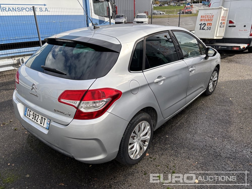 Will Not Arrive - Voiture: photos 3 Will Not Arrive - Voiture: photos 3