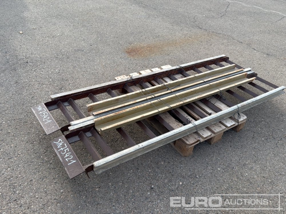 2.40m Metal Loading Ramps - Matériel de chantier: photos 4 2.40m Metal Loading Ramps - Matériel de chantier: photos 4