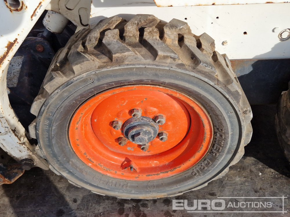 Mini chargeuse Bobcat 553: photos 9