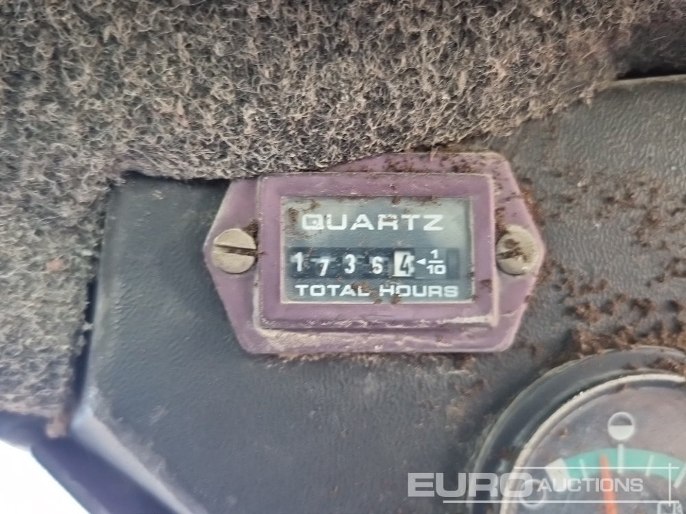Mini chargeuse Bobcat 553: photos 26