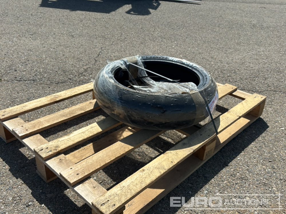 Dunlop 180/55ZR17 Tyre - Pneu: photos 3 Dunlop 180/55ZR17 Tyre - Pneu: photos 3