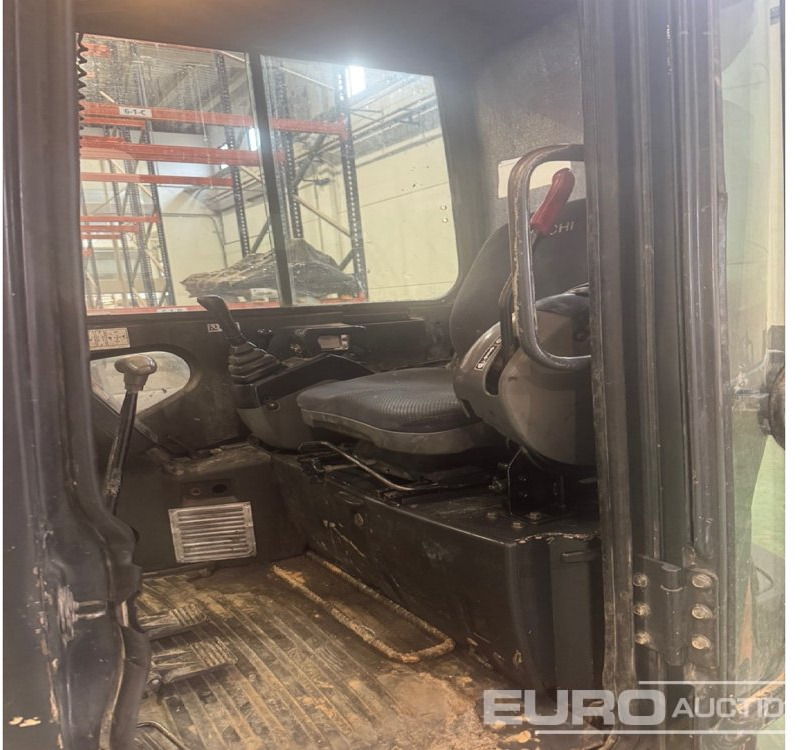 Hitachi ZX35U-2 - Mini pelle: photos 5 Hitachi ZX35U-2 - Mini pelle: photos 5