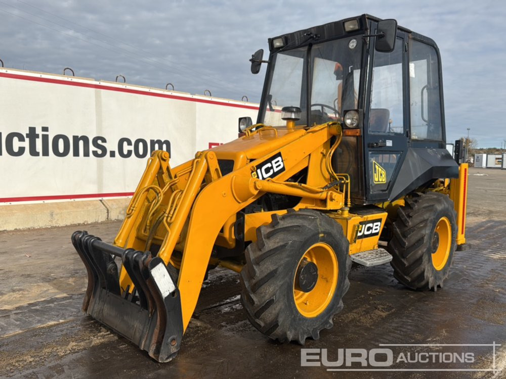 JCB 2CX - Tractopelle: photos 1 JCB 2CX - Tractopelle: photos 1