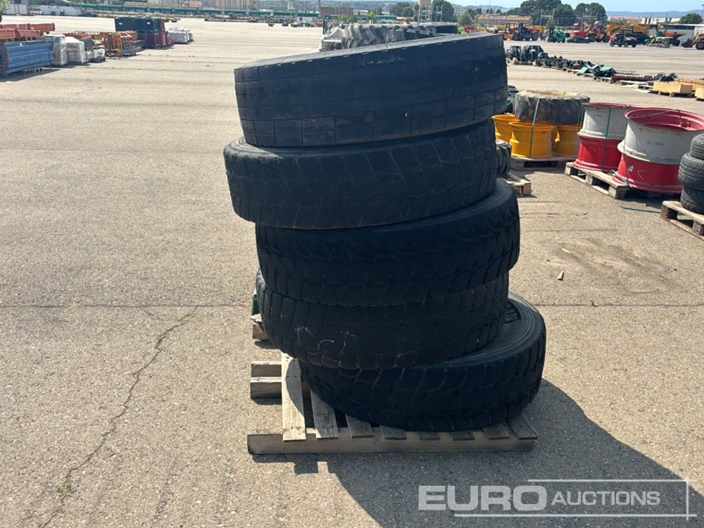 Pallet of Various Tyres (2 of) - Pneu: photos 4 Pallet of Various Tyres (2 of) - Pneu: photos 4