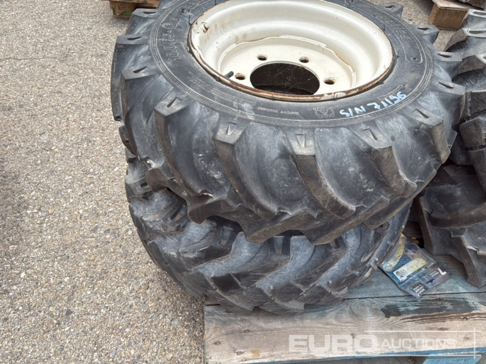 Pallets of 10.0/75-15.3 Wheels (4 of) - Pneu: photos 5 Pallets of 10.0/75-15.3 Wheels (4 of) - Pneu: photos 5