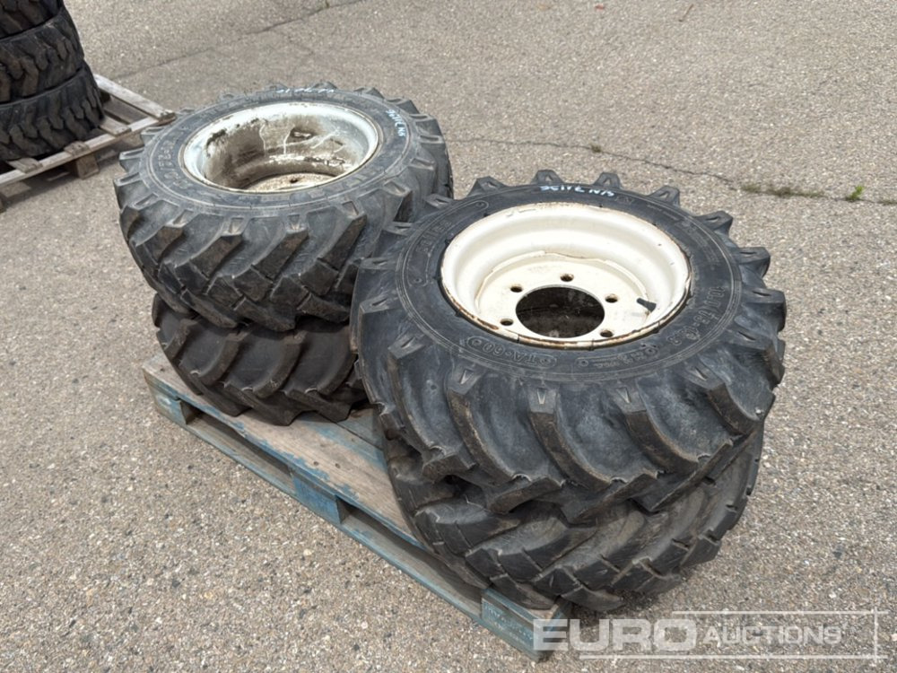 Pallets of 10.0/75-15.3 Wheels (4 of) - Pneu: photos 1 Pallets of 10.0/75-15.3 Wheels (4 of) - Pneu: photos 1