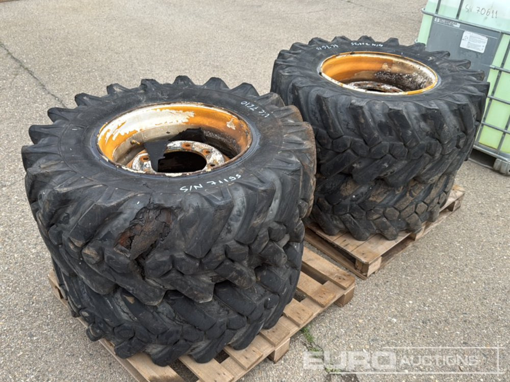 Pallets of 15R22.5XF Wheels (4 of) - Pneu: photos 2 Pallets of 15R22.5XF Wheels (4 of) - Pneu: photos 2