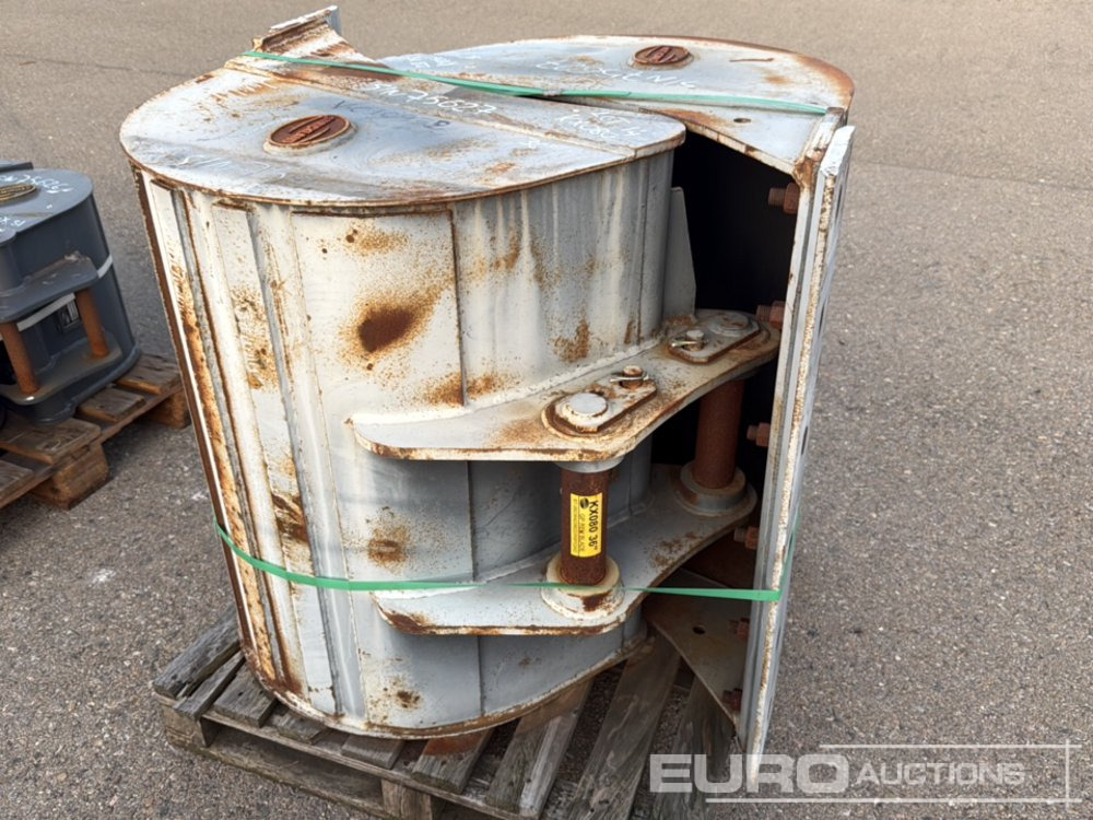 Strickland KX080 - Godet: photos 2 Strickland KX080 - Godet: photos 2