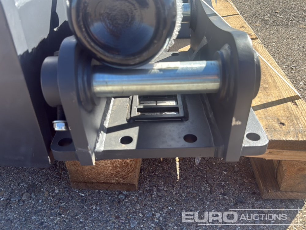 Strickland Set Hydraulic Breaker, Quick Hitche - Marteau hydraulique: photos 5 Strickland Set Hydraulic Breaker, Quick Hitche - Marteau hydraulique: photos 5