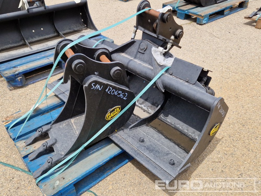 Unused Geith AT2.8R 48" Tilt Ditching Bucket, H03 12" Digging Bucket 35mm Pin to suit Mini Excavator - Godet: photos 1 Unused Geith AT2.8R 48" Tilt Ditching Bucket, H03 12" Digging Bucket 35mm Pin to suit Mini Excavator - Godet: photos 1