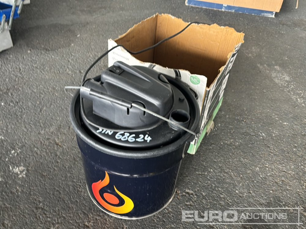 Matériel de chantier Unused Karcher WD3 Vacuum Cleaner, Elcenex Ash Vacuum Cleaner 18L / Aspirador, Aspirador Cenizas (Incomplete): photos 7