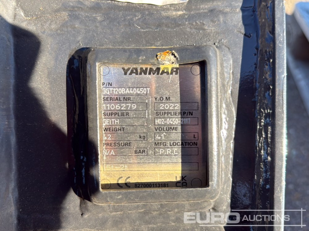 Yanmar Digging Bucket GGT120BA40450T to suit 1.5-2 Ton Excavator (S/Ns 1106279, 1106284, 1106290) (3 of) - Godet: photos 5 Yanmar Digging Bucket GGT120BA40450T to suit 1.5-2 Ton Excavator (S/Ns 1106279, 1106284, 1106290) (3 of) - Godet: photos 5