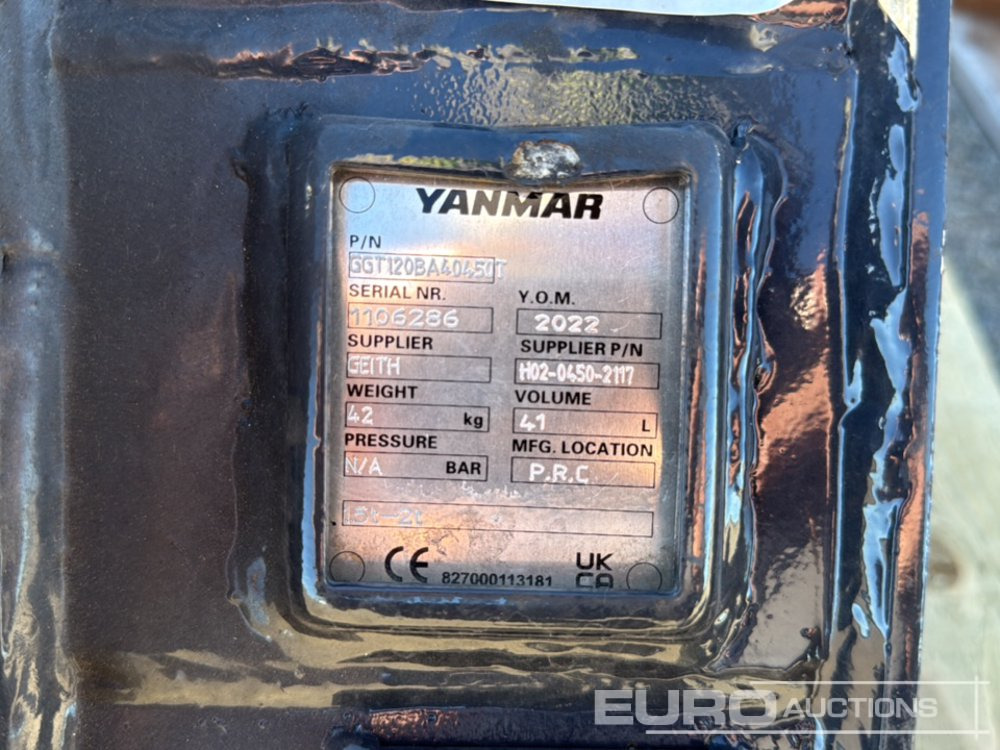 Yanmar Digging Bucket GGT120BA40450T to suit 1.5-2 Ton Excavator (S/Ns 1106286, 1106278, 1106285) (3 of) - Godet: photos 5 Yanmar Digging Bucket GGT120BA40450T to suit 1.5-2 Ton Excavator (S/Ns 1106286, 1106278, 1106285) (3 of) - Godet: photos 5